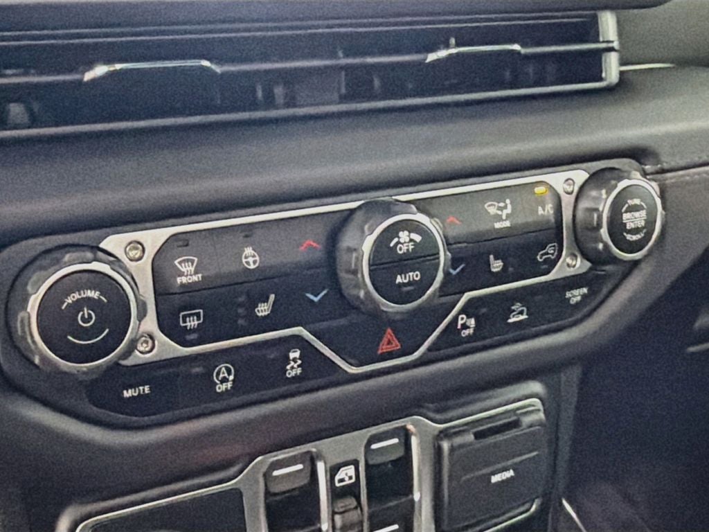2024 Jeep Gladiator Mojave