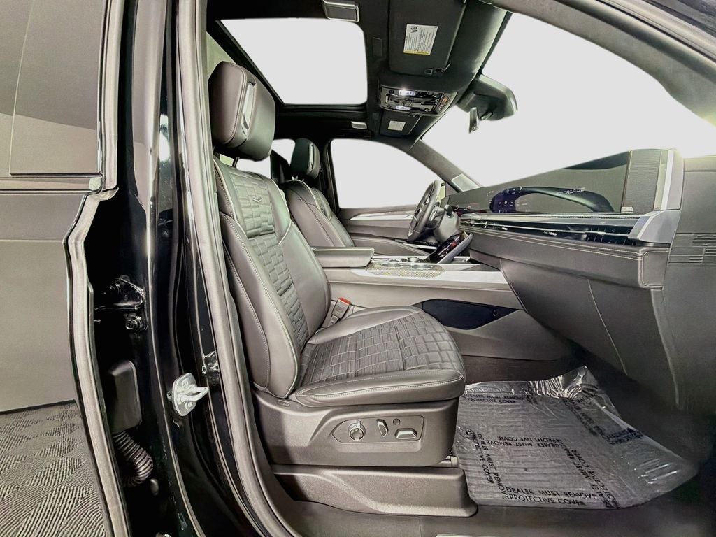 2025 Cadillac Escalade V-Series
