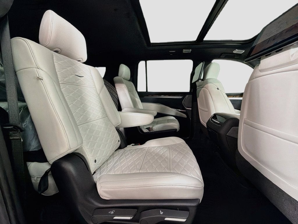 2026 Cadillac Escalade ESV Platinum Edition