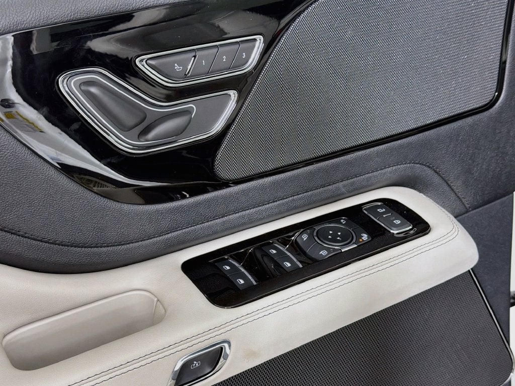 2027 Lincoln Aviator Premiere Premium