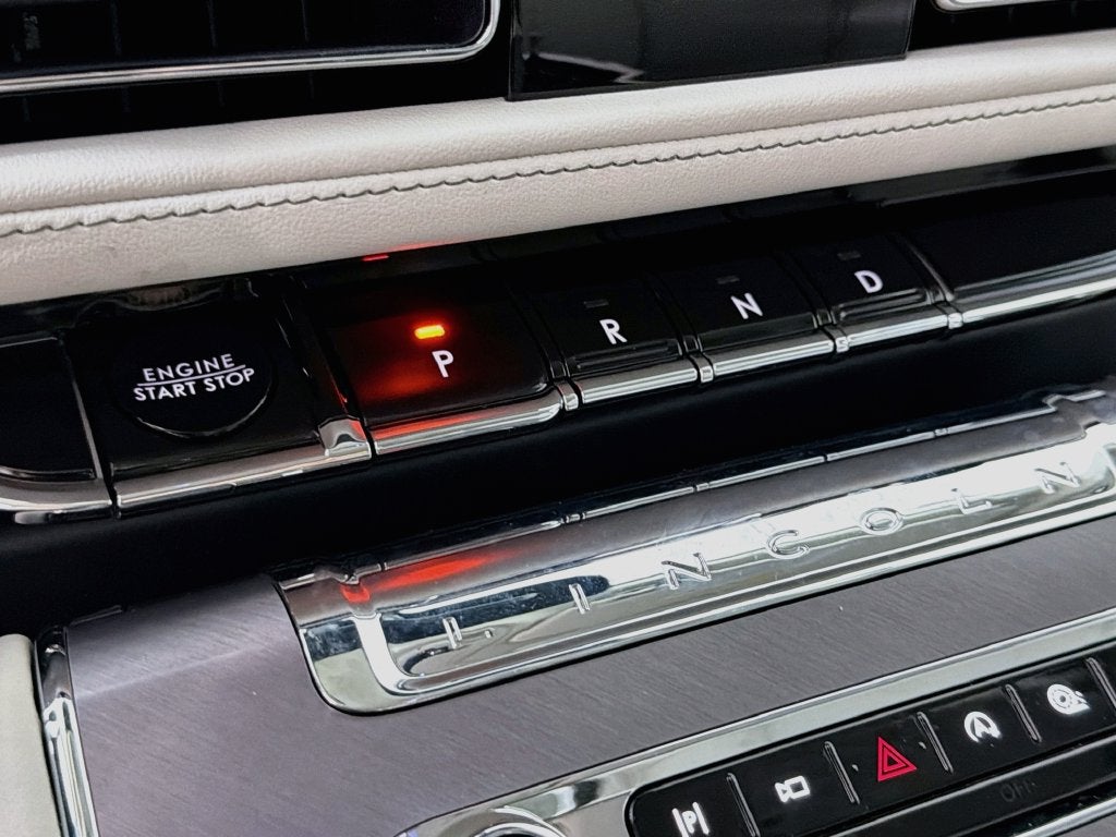 2027 Lincoln Aviator Premiere