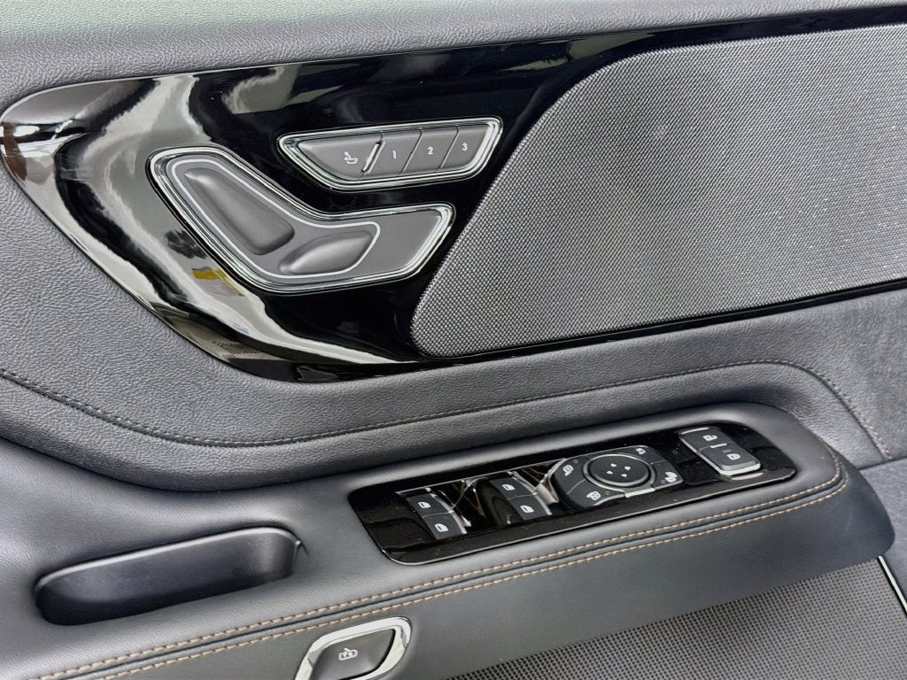 2027 Lincoln Aviator Premiere Premium