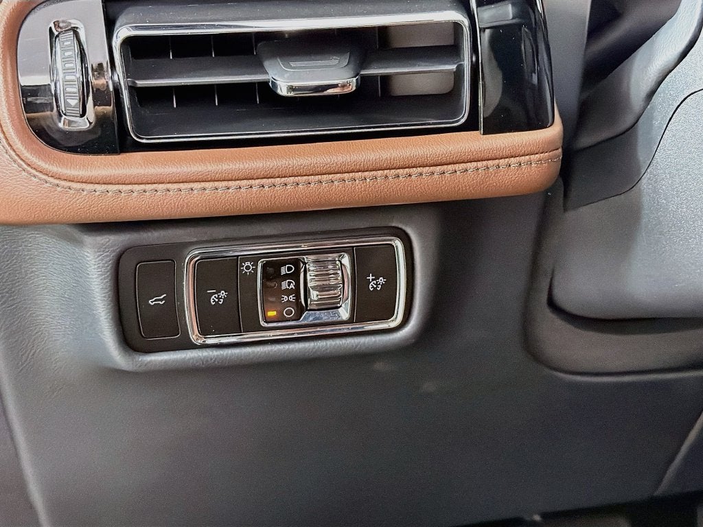 2027 Lincoln Aviator Reserve Premium