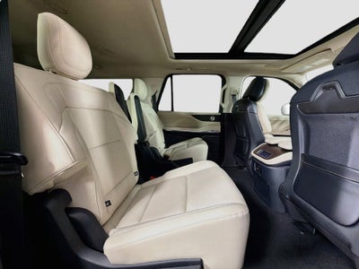 2027 Lincoln Navigator L Reserve