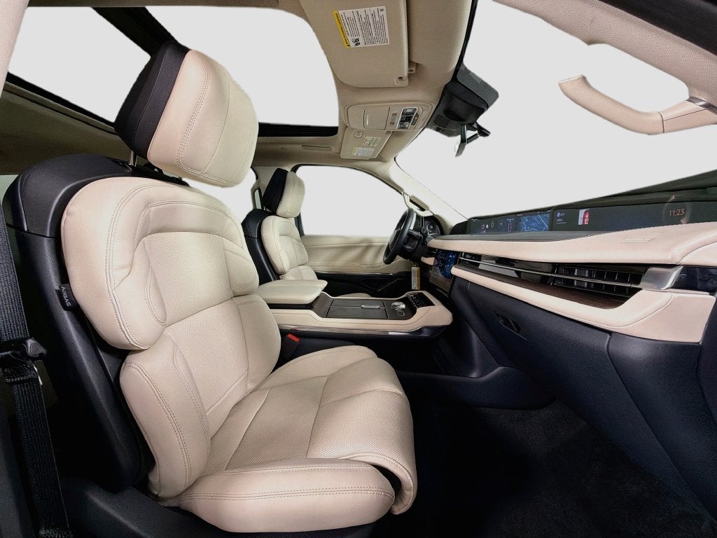 2027 Lincoln Navigator L Reserve