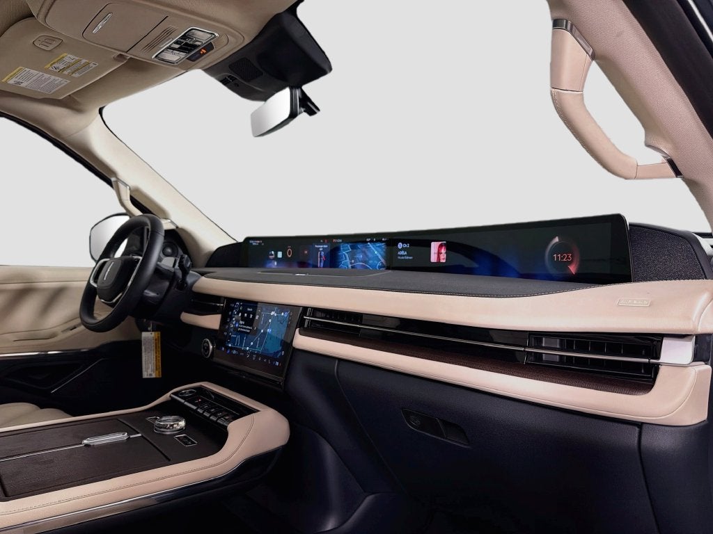 2027 Lincoln Navigator L Reserve