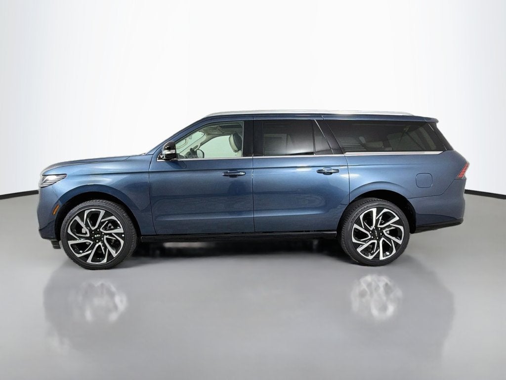 2027 Lincoln Navigator L Reserve