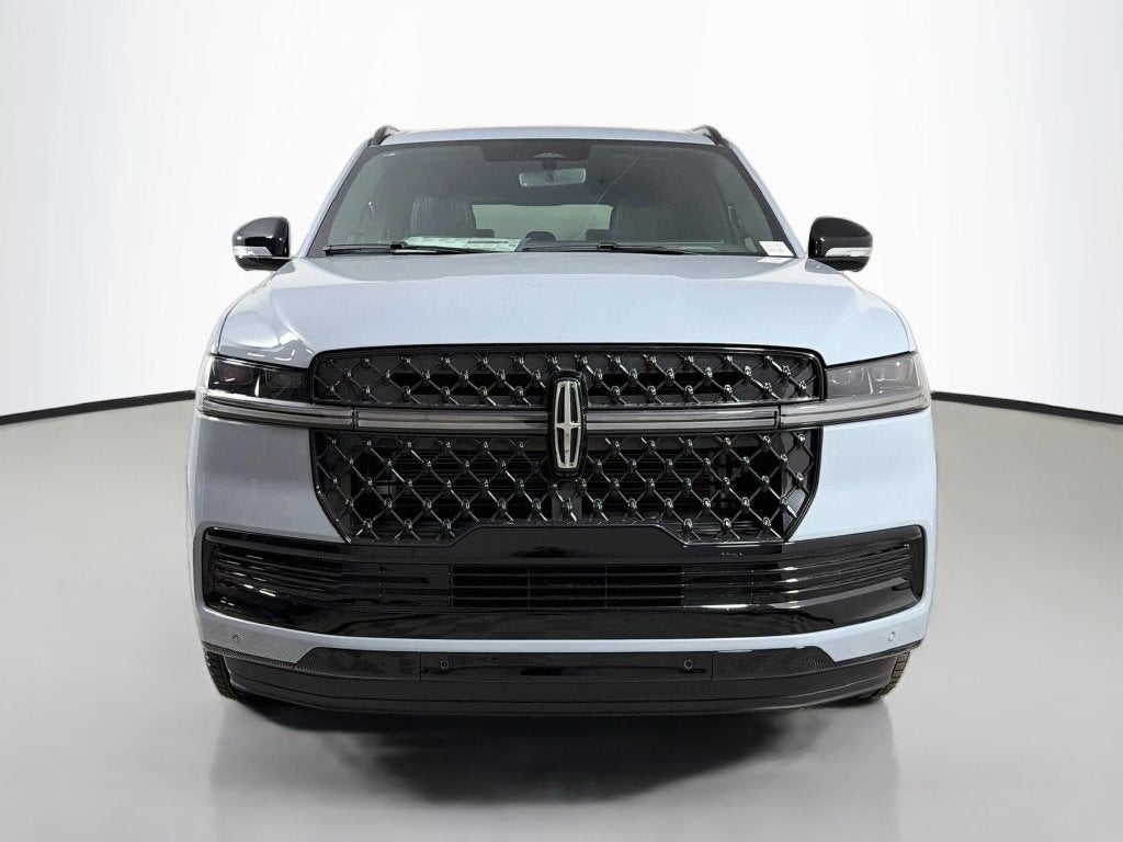2027 Lincoln Navigator L Reserve