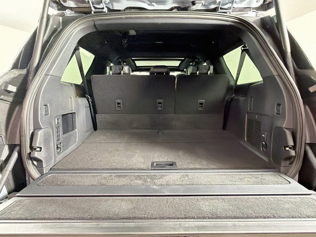 2027 Lincoln Navigator L Reserve