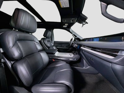 2027 Lincoln Navigator L Reserve