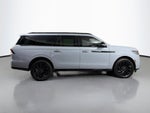 2027 Lincoln Navigator L Reserve