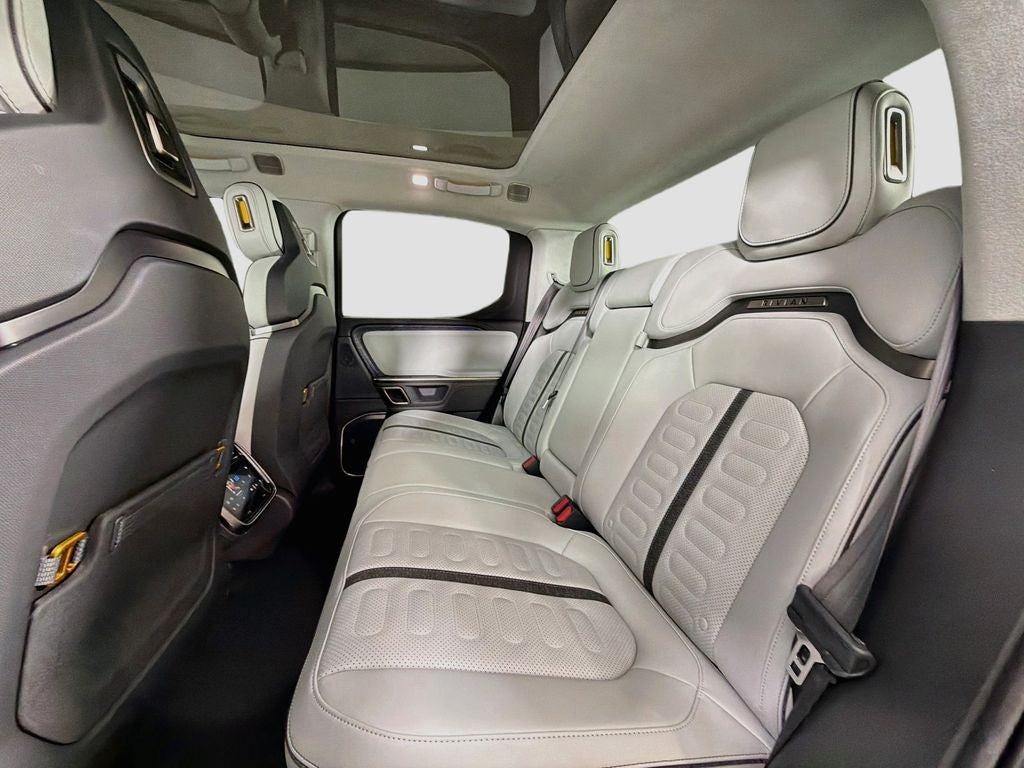 2023 Rivian R1T Adventure