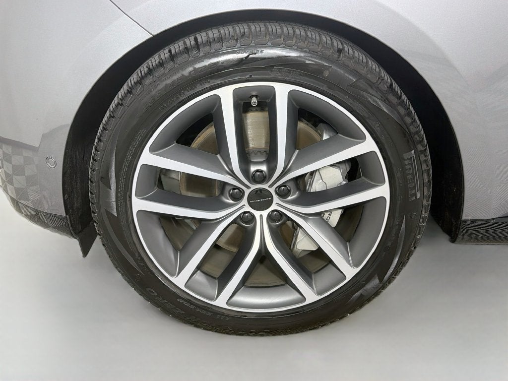 2026 Land Rover Range Rover Plug-In Hybrid SE