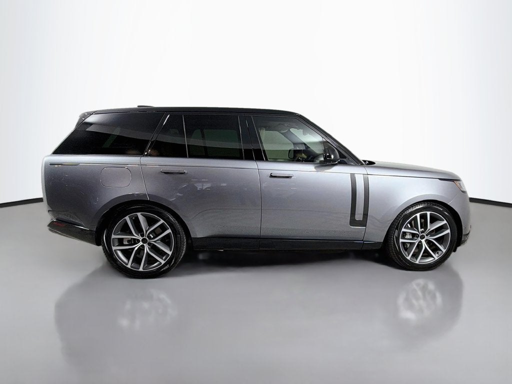 2026 Land Rover Range Rover Plug-In Hybrid SE