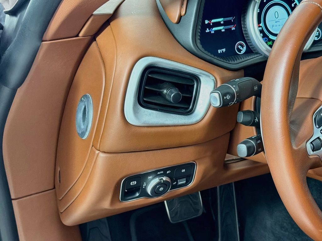 2020 Aston Martin DB11 Volante