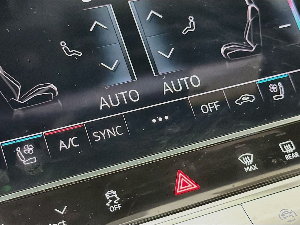 2026 Audi SQ7 Premium Plus quattro