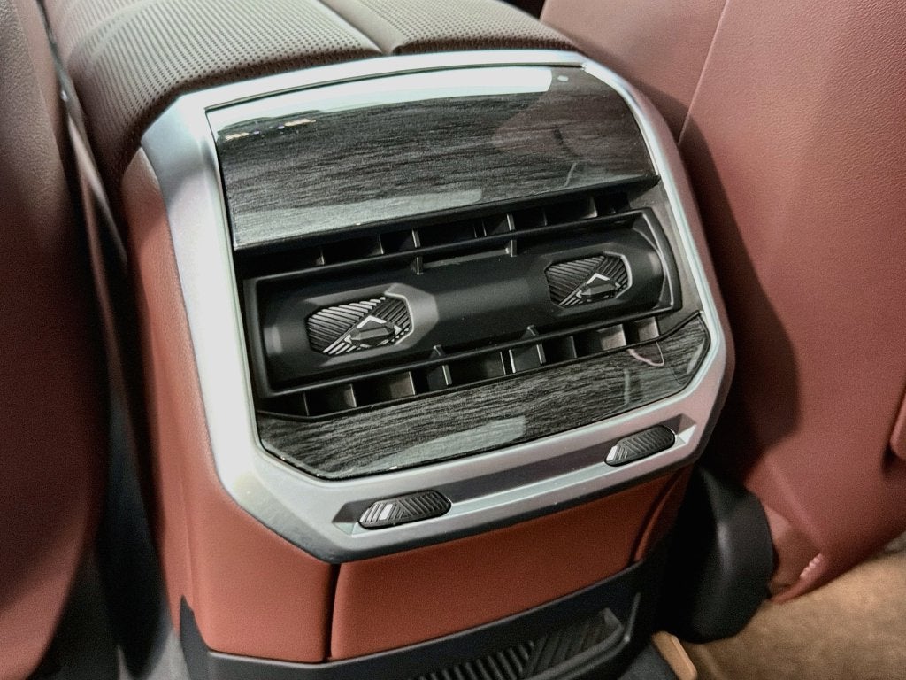 2024 BMW 7 Series 760i xDrive