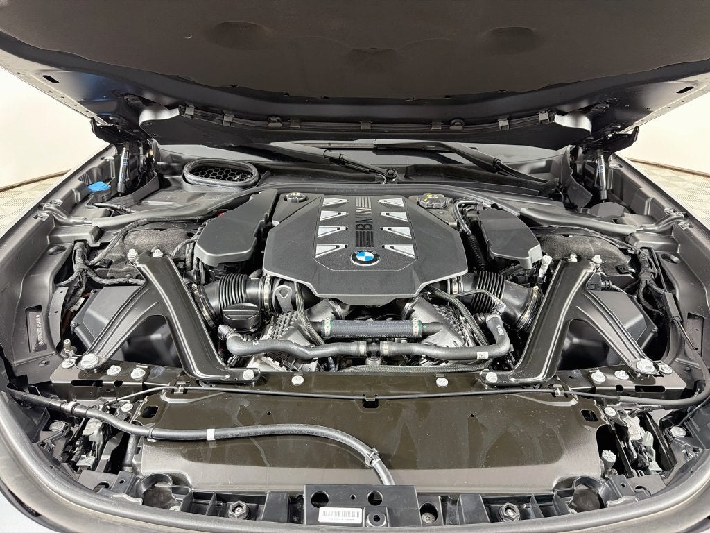 2024 BMW 7 Series 760i xDrive