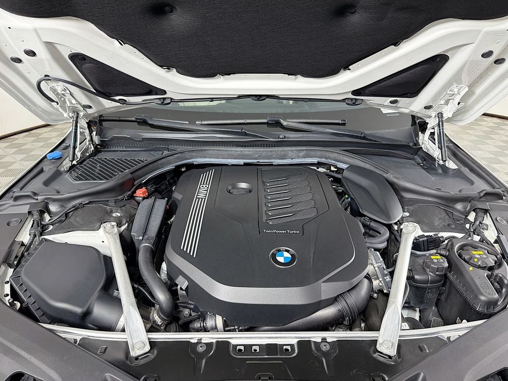 2021 BMW 8 Series 840i