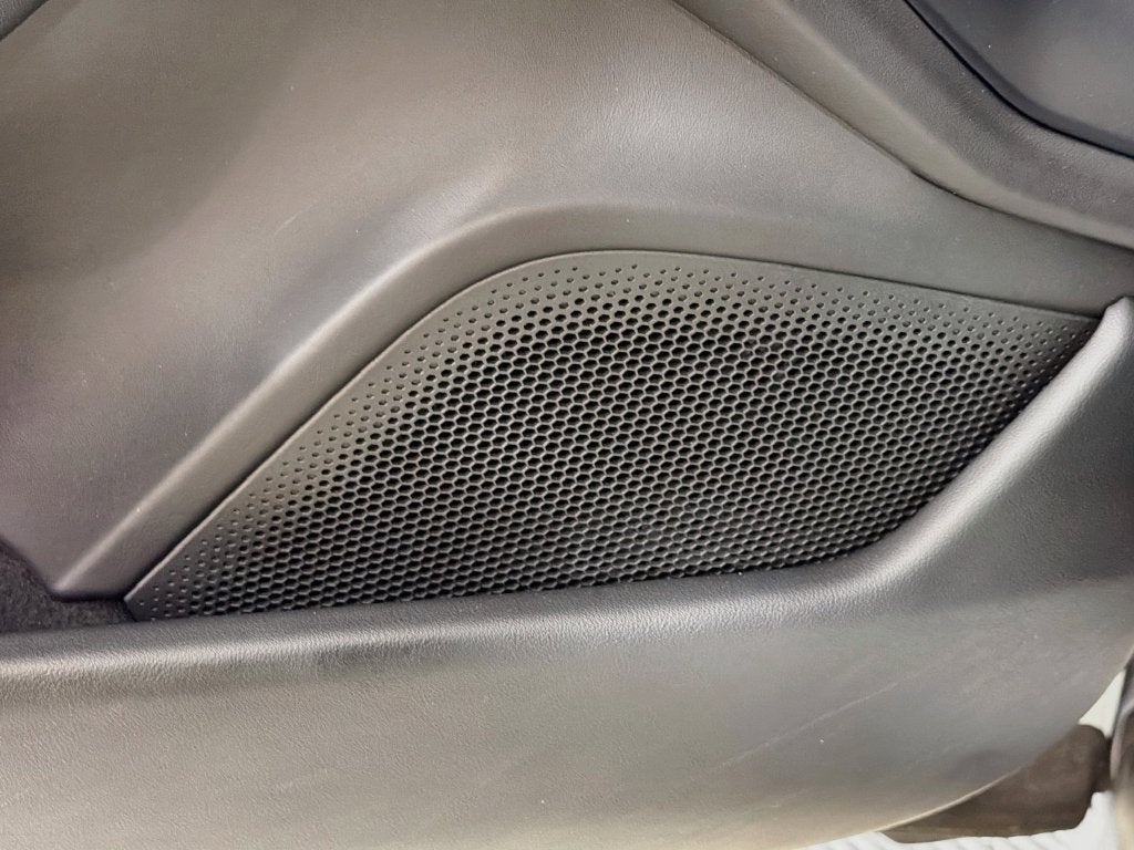 2023 Porsche Taycan Base