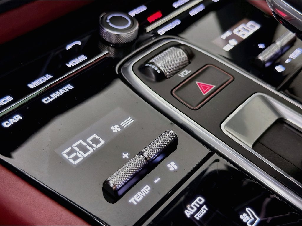2023 Porsche Cayenne Platinum Edition