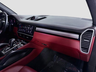 2023 Porsche Cayenne Platinum Edition