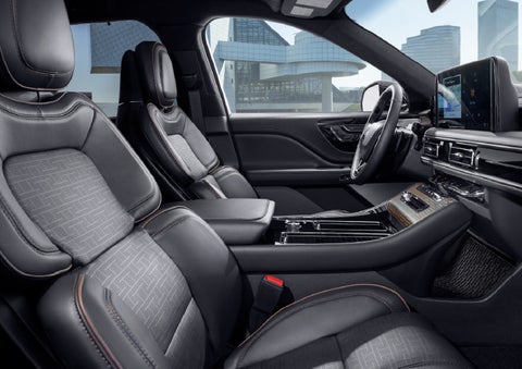 Rich leather details and other fine materials comprise the Lincoln Black Label™ model’s Invitation interior theme. | Lincoln North Miami in North Miami FL